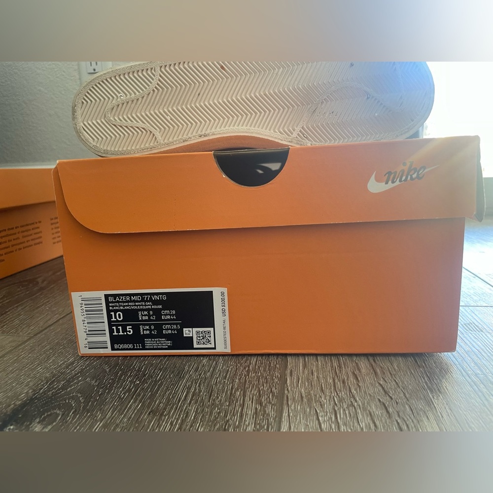 Nike Mid 77 Blazers - Picture 2 of 4